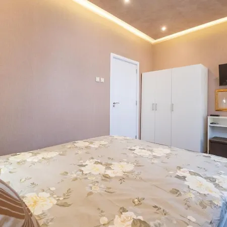 Well-styled Bright And Cozy Escape 아파트 *