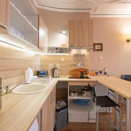 아파트 Well-styled Bright And Cozy Escape